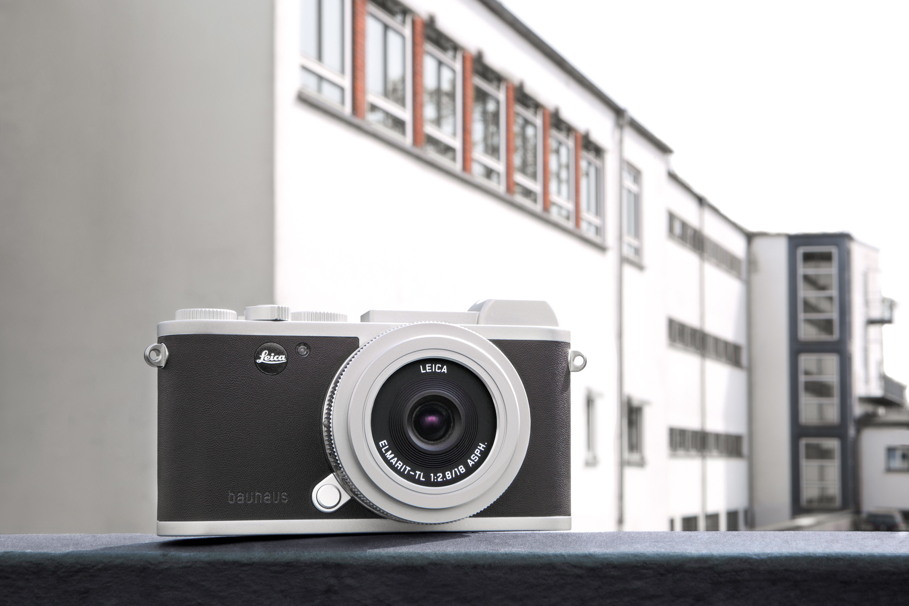Straat Orthodox cijfer Leica Announces CL '100 Jahre Bauhaus' Edition | Red Dot Forum