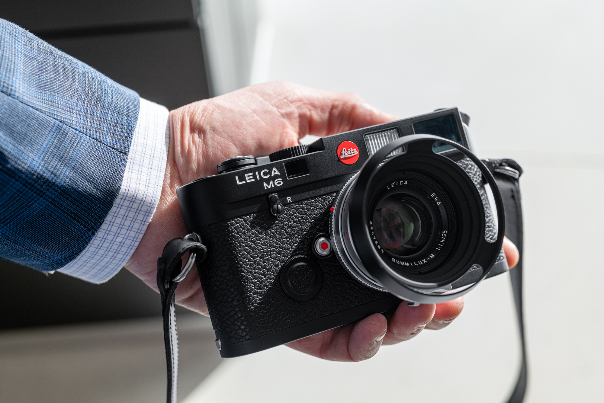 Leica Revives its Iconic M6 Rangefinder Camera for 2022