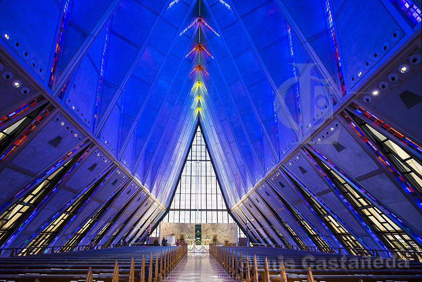 the-cadet-chapel-us-air-force-academy-colorado-usa